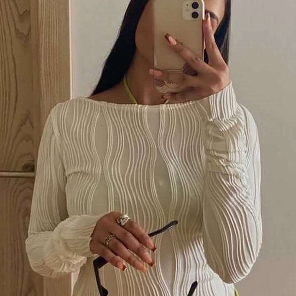 Long sleeve Cropped Top - Picture 3 of 8